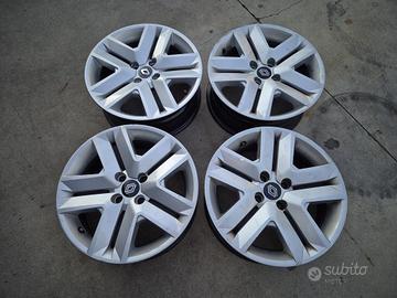 Cerchi In Ferro Da 16" Per Renault Clio 2025