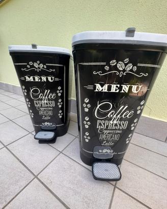 Pattumiera a pedale in plastica con deco caffè