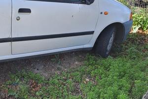 fiat punto 3 porte benzina