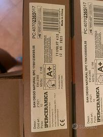 63 MQ DI SPC IPERCERAMICA EFFETTO LEGNO