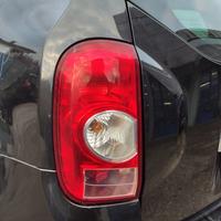 Fanale posteriore sinistro DACIA DUSTER del 2012