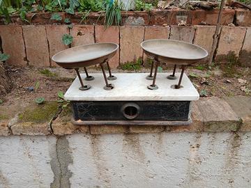 bilancia antica di inizio 900