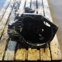 A cambio 6 marce lancia thesi 841d000