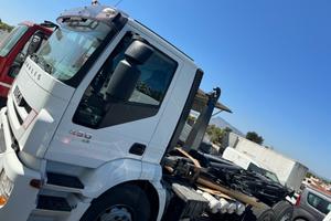 Iveco 260s45 tre assi Scarrabile euro 5 manuale