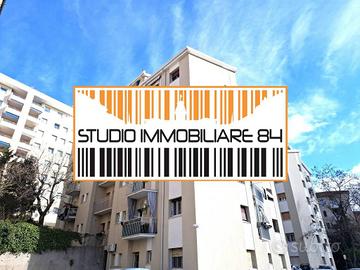 VIA NATHAN: Trilocale in zona tranquilla.