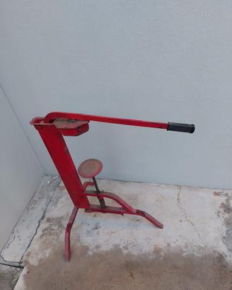 Tappatrice per imbottigliamento
