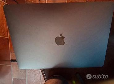 APPLE MACBOOK PRO 13" 2018
A1989
