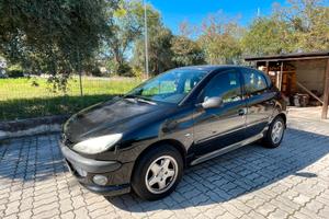 Peugeot 206 1.4 benzina con impianto GPL