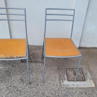 2 sedie in legno e metallo