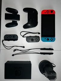 Nintendo Switch+Giochi+JoyCon e Pro Controller.