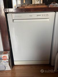 Lavastoviglie Whirlpool ADP 100 WH