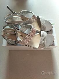 Sandali eleganti argento con tacco medio