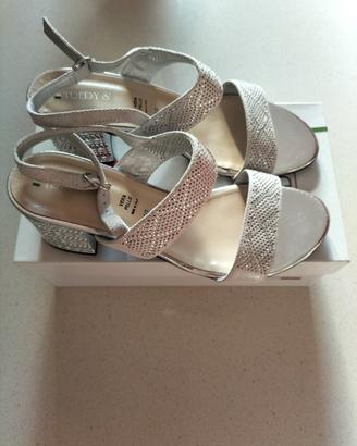 Sandali eleganti argento con tacco medio