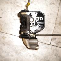 147 Alfa Romeo serratura porta post sx