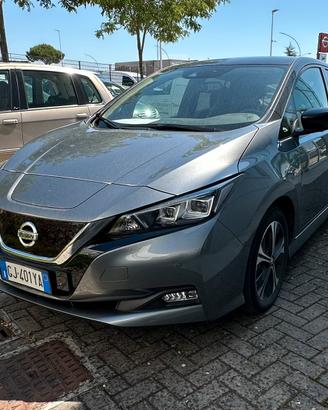 Nissan leaf N-CONNECTA 40 Kwh batteria garanzia