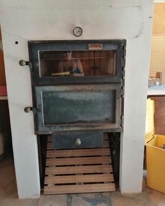 Forno a legna artigianale