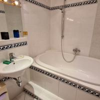 Nuova vasca da bagno di lusso della Polypex