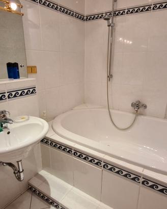 Nuova vasca da bagno di lusso della Polypex