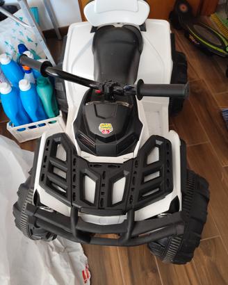 Quad a batteria come nuovo