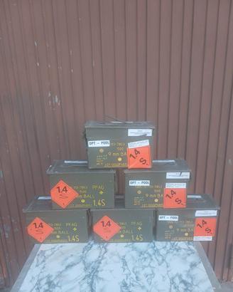 Lotto di 6 cassette militari
