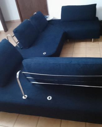 divano in velluto 