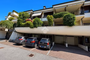 VILLA A SCHIERA A VERBANIA
