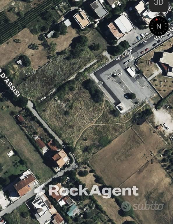 Terreno di 24000 m² a Tivoli - Vista 2