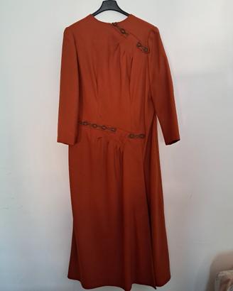abito lungo elegante 