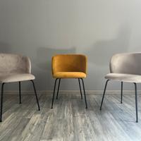 KATE - Sedia in velluto ocra e acciaio nero