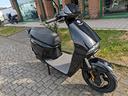 blueshark-h1-scooter-elettrico-50-nuovo-con-cassa
