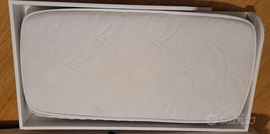 lettino montessoriano con materasso