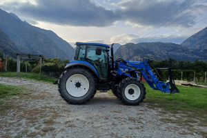 Trattore New Holland T4 85