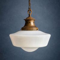 Lampada a sospensione in vetro opalino primi 900