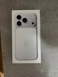 Iphone 17 pro 256 GB argento