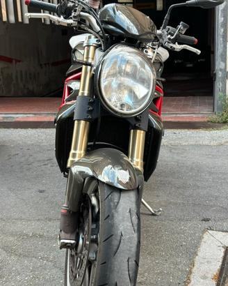 MV AGUSTA F4 Brutale 750