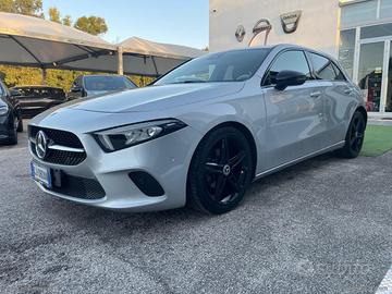 MERCEDES-BENZ A 180 d Automatic Sport