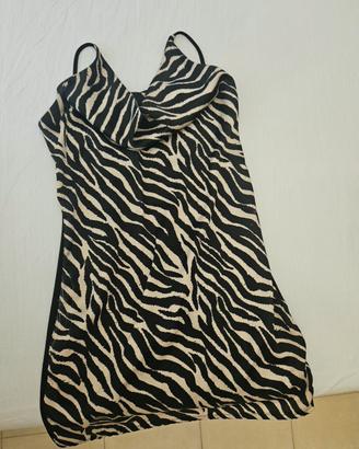 abito zebrato donna elegante aderente 