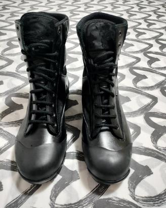 Stivaletti Anfibi Nembo Nero Vibram misura 43