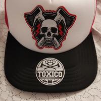 cappello da baseball toxico 