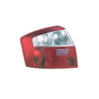 FANALE SINISTRO AUDI A4 01-04 BERLINA