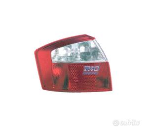 FANALE SINISTRO AUDI A4 01-04 BERLINA