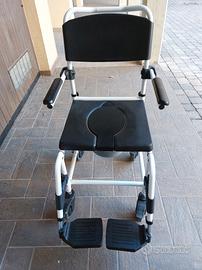 Sedia a rotelle per doccia Kakadu