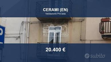 Immobile in asta di 115 m² con più di 5 locali a C