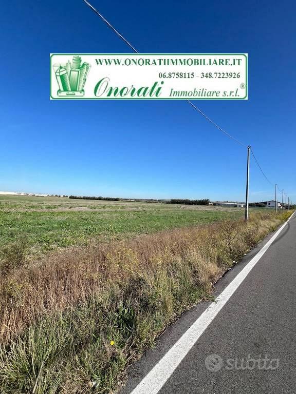 Terreno di 8000 m² a Fiumicino - Vista 2