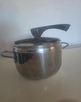 Pentola a pressione Lagostina