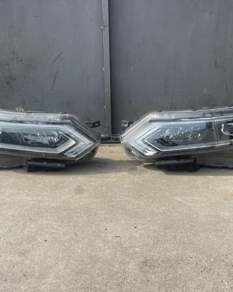 COPPIA DI FARI ANTERIORI A LED NISSAN QUASHQAI 201