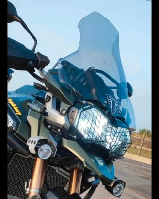 Cupolino+griglia parafaro+ pastiglie Triumph Tiger