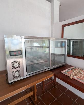 vetrina refrigerante per esposizione salumi e form