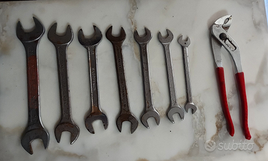 Chiavi Inglesi e Pinza a Pappagallo. Ritiro Firenz