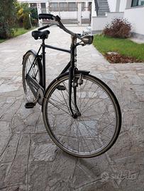 Bicicletta vintage con freni a bacchetta